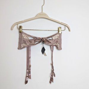 NWT Myla London Raquel Lace/Satin Waspie - Size ML